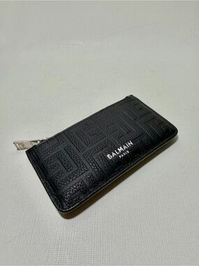 BALMAIN
Monogram-Embossed Leather Cardholder